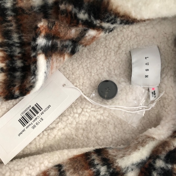 Plaid Jacket/Shacket - Picture 3 of 3